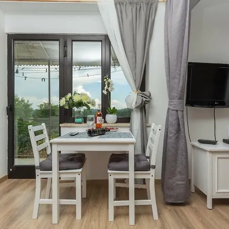 Andrea * Ровинь